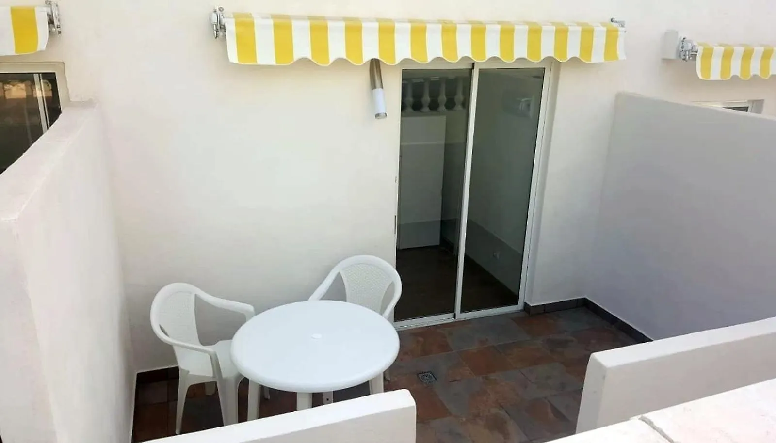 Kleine Ferienanlage Mit Pool, Spielplatz & Boule Im Zentrum Tias 0*,