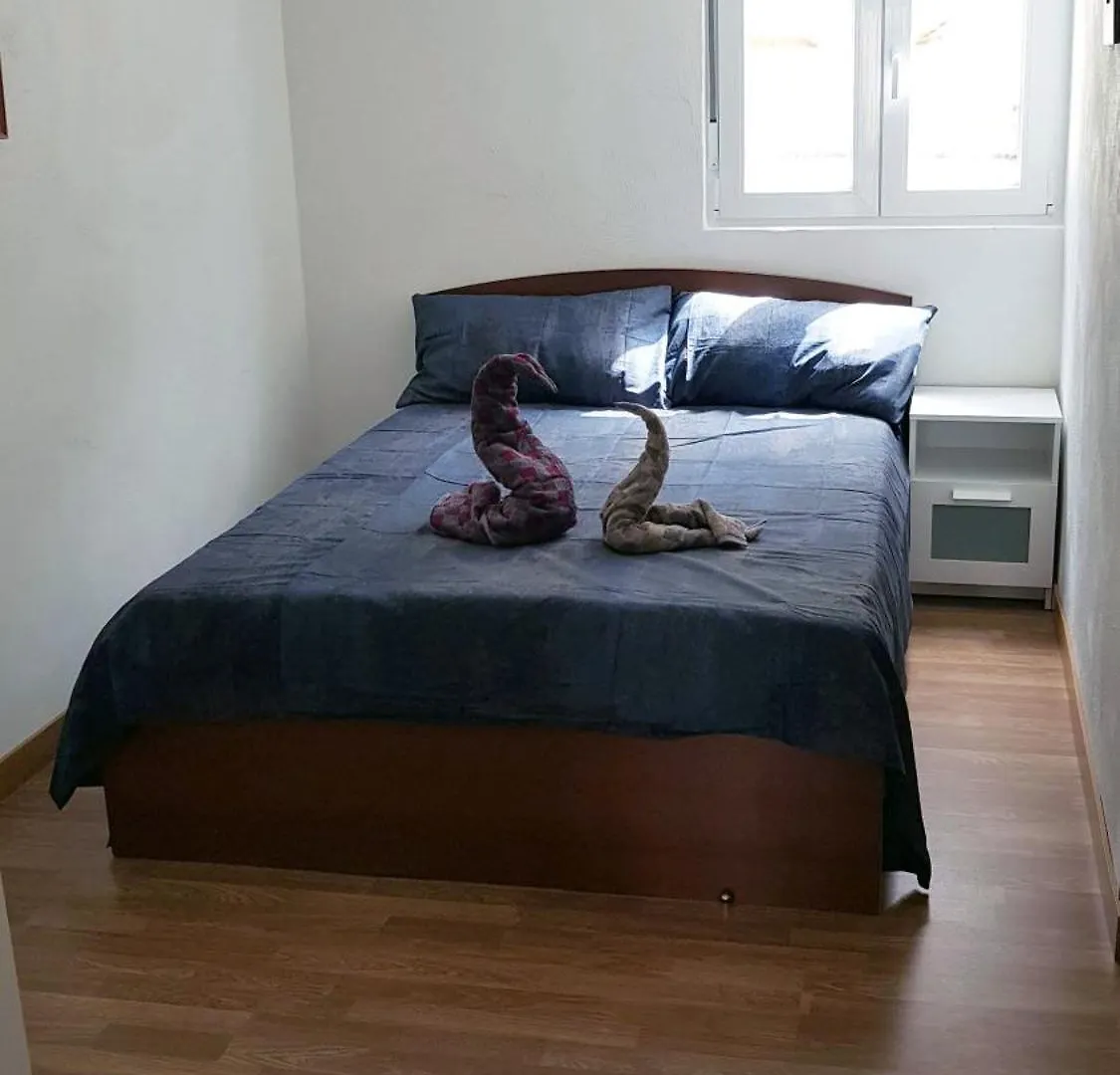 Apartment Kleine Ferienanlage Mit Pool, Spielplatz & Boule Im Zentrum Tias