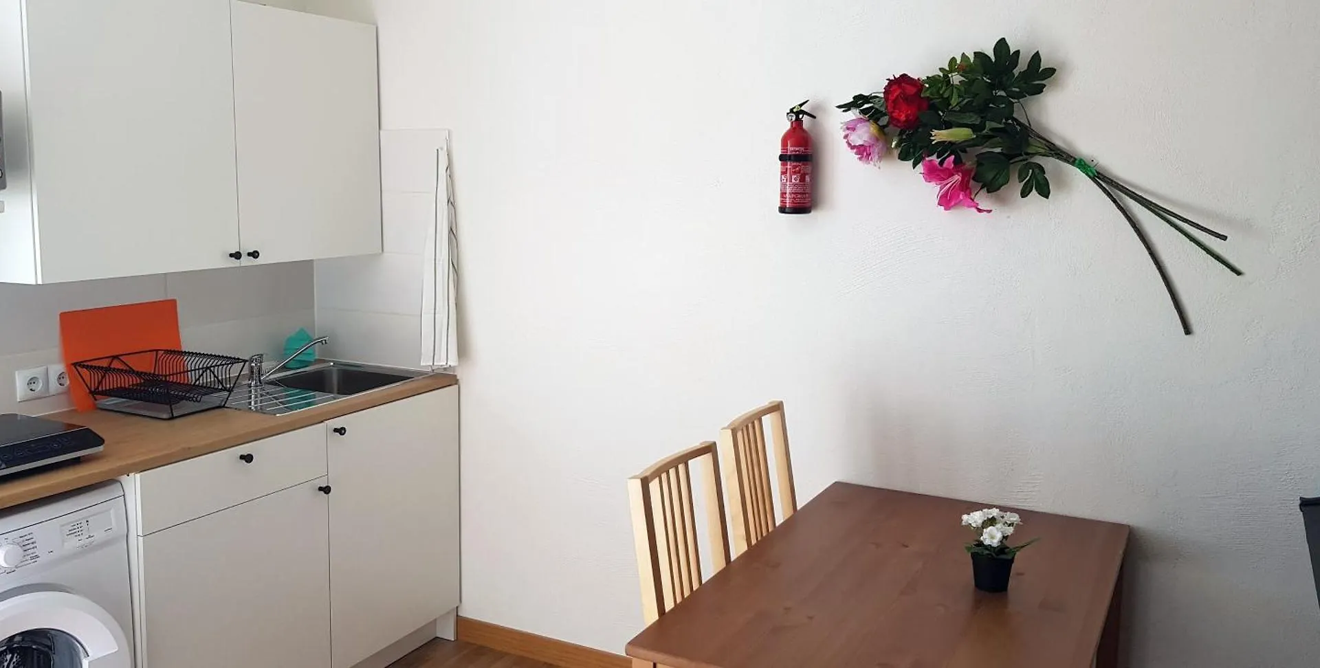 Apartment Kleine Ferienanlage Mit Pool, Spielplatz & Boule Im Zentrum Tias Spain